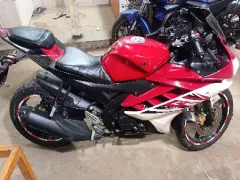 YAMAHA R15 V2